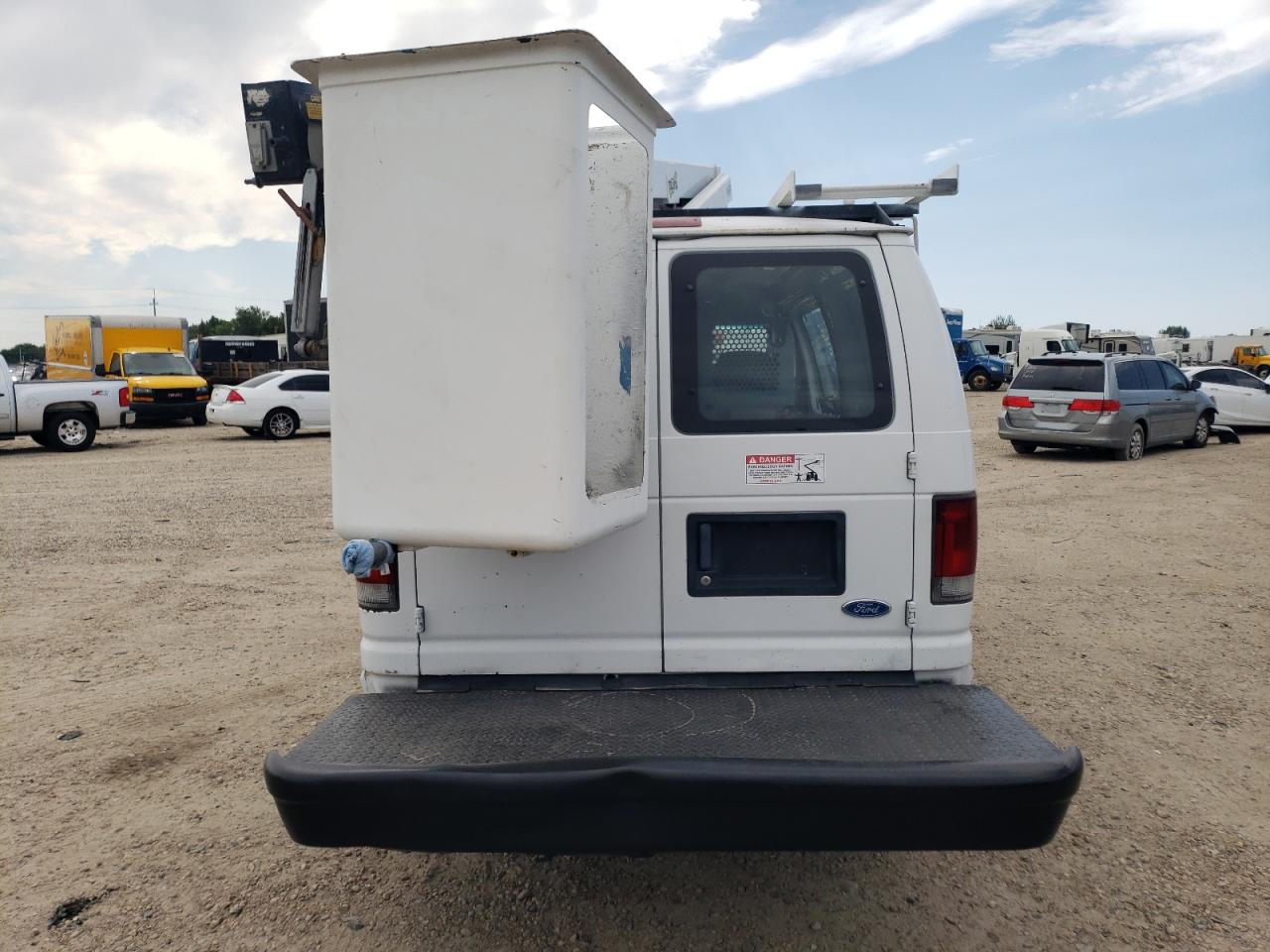 1996 Ford Econoline E350 Van VIN: 1FTJE34H5THB38937 Lot: 64519195