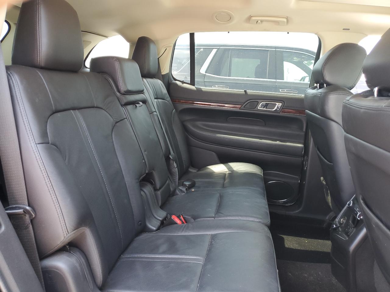 2019 Lincoln Mkt VIN: 2LMHJ5AT5KBL02780 Lot: 62844675