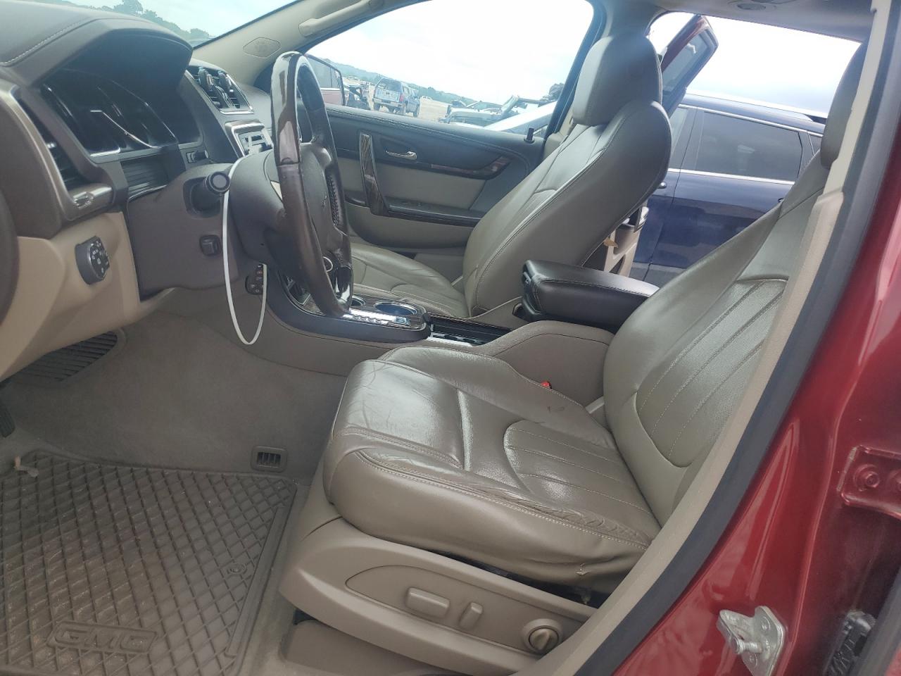 2015 GMC Acadia Denali VIN: 1GKKVTKD6FJ128049 Lot: 64112305