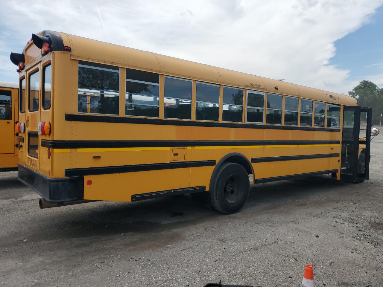 2014 Ic Corporation 3000 Ce VIN: 4DRBUAAP2EB760520 Lot: 64789855