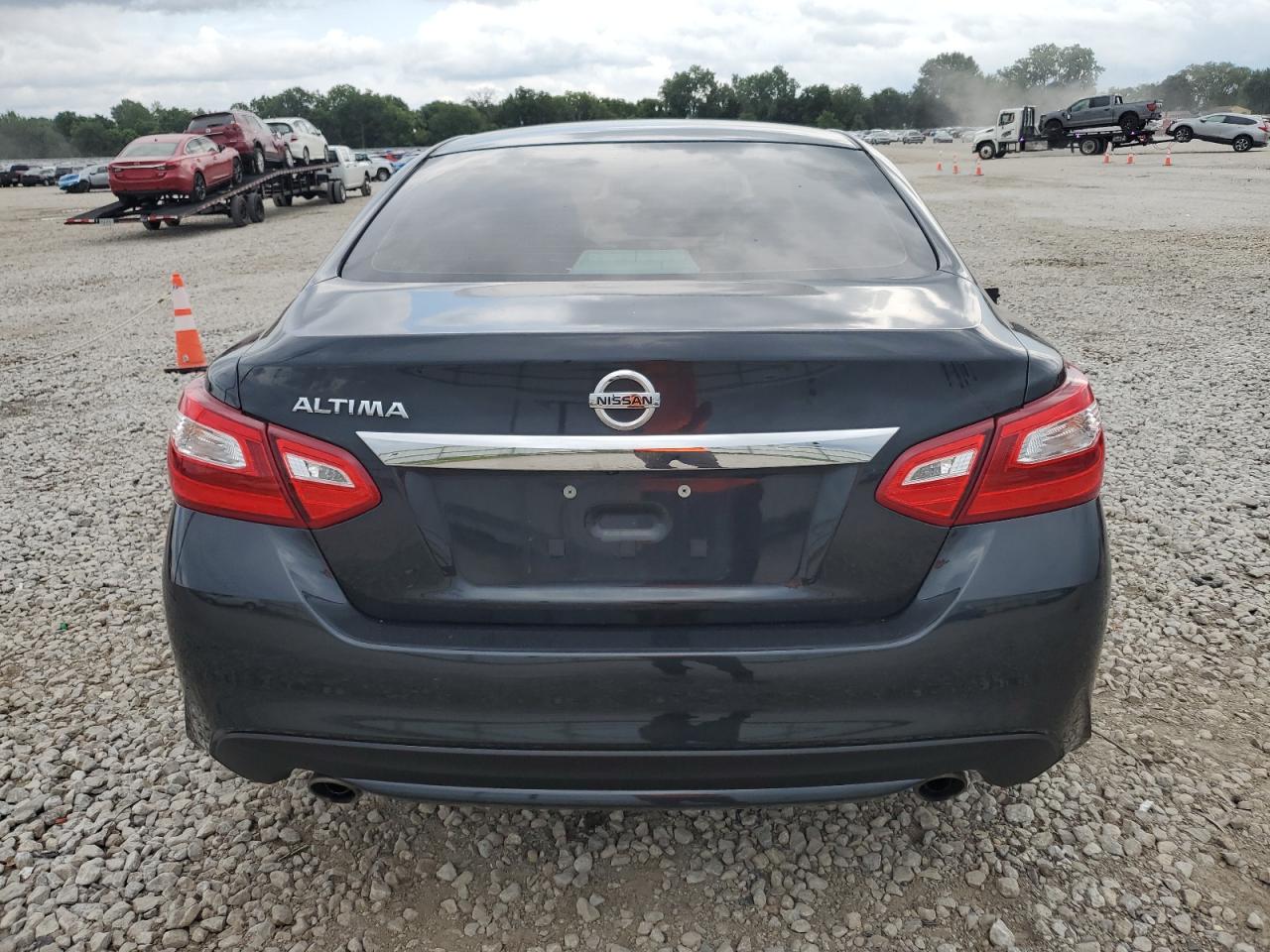 2017 Nissan Altima 2.5 VIN: 1N4AL3AP4HC167647 Lot: 64110265