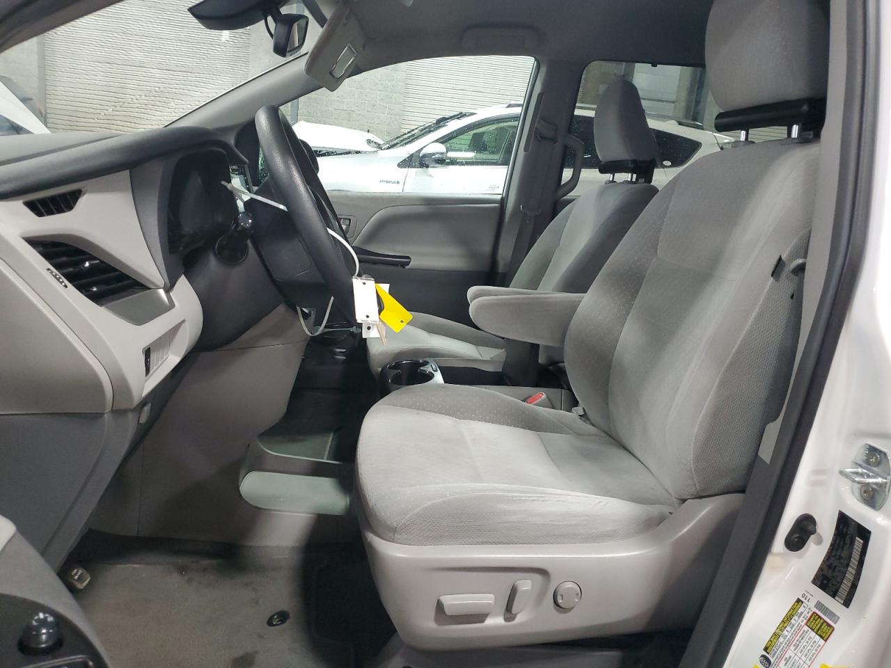 2019 Toyota Sienna Le VIN: 5TDKZ3DC7KS017012 Lot: 64569855