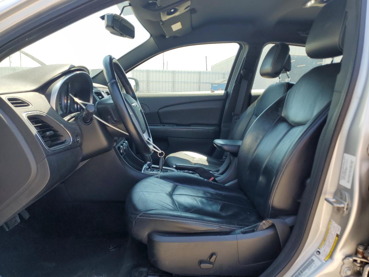 2011 Chrysler 200 Limited VIN: 1C3BC2FB9BN598197 Lot: 63580855
