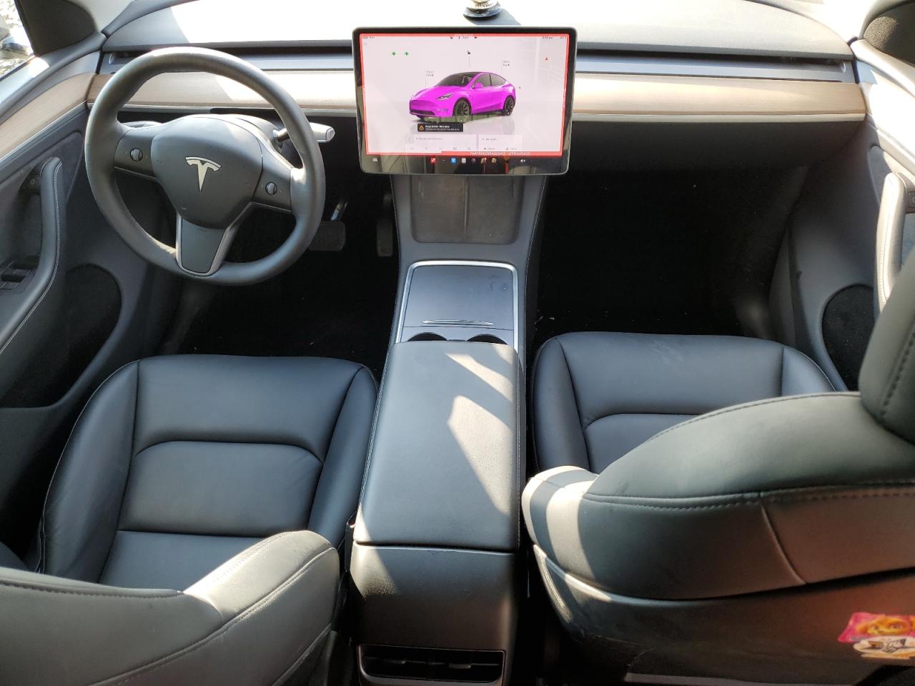 2024 Tesla Model Y VIN: 7SAYGDEE9RA229415 Lot: 65658365