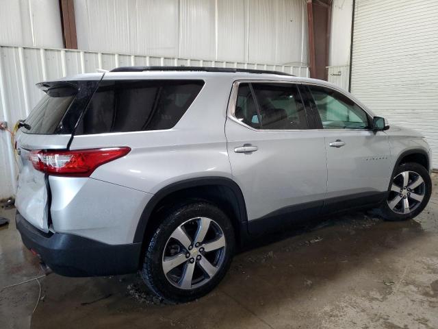  CHEVROLET TRAVERSE 2021 Srebrny
