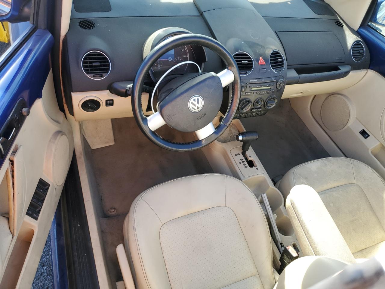 2007 Volkswagen New Beetle Convertible Option Package 1 VIN: 3VWRG31Y97M423169 Lot: 64266115