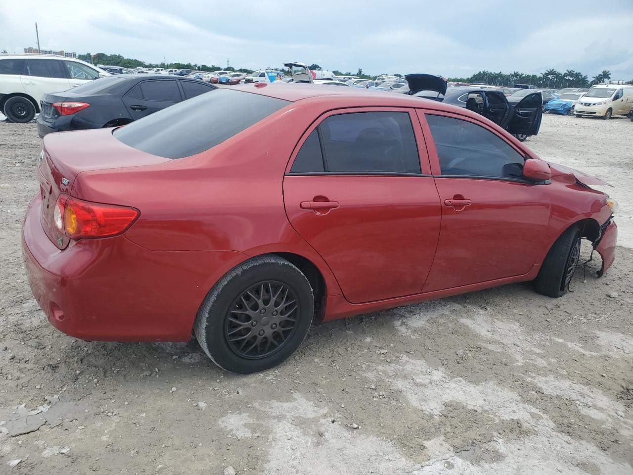 2009 Toyota Corolla Base red null gas JTDBL40EX99024186 photo #4