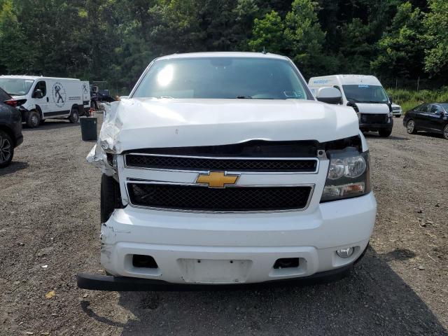 CHEVROLET SUBURBAN 2014 Biały