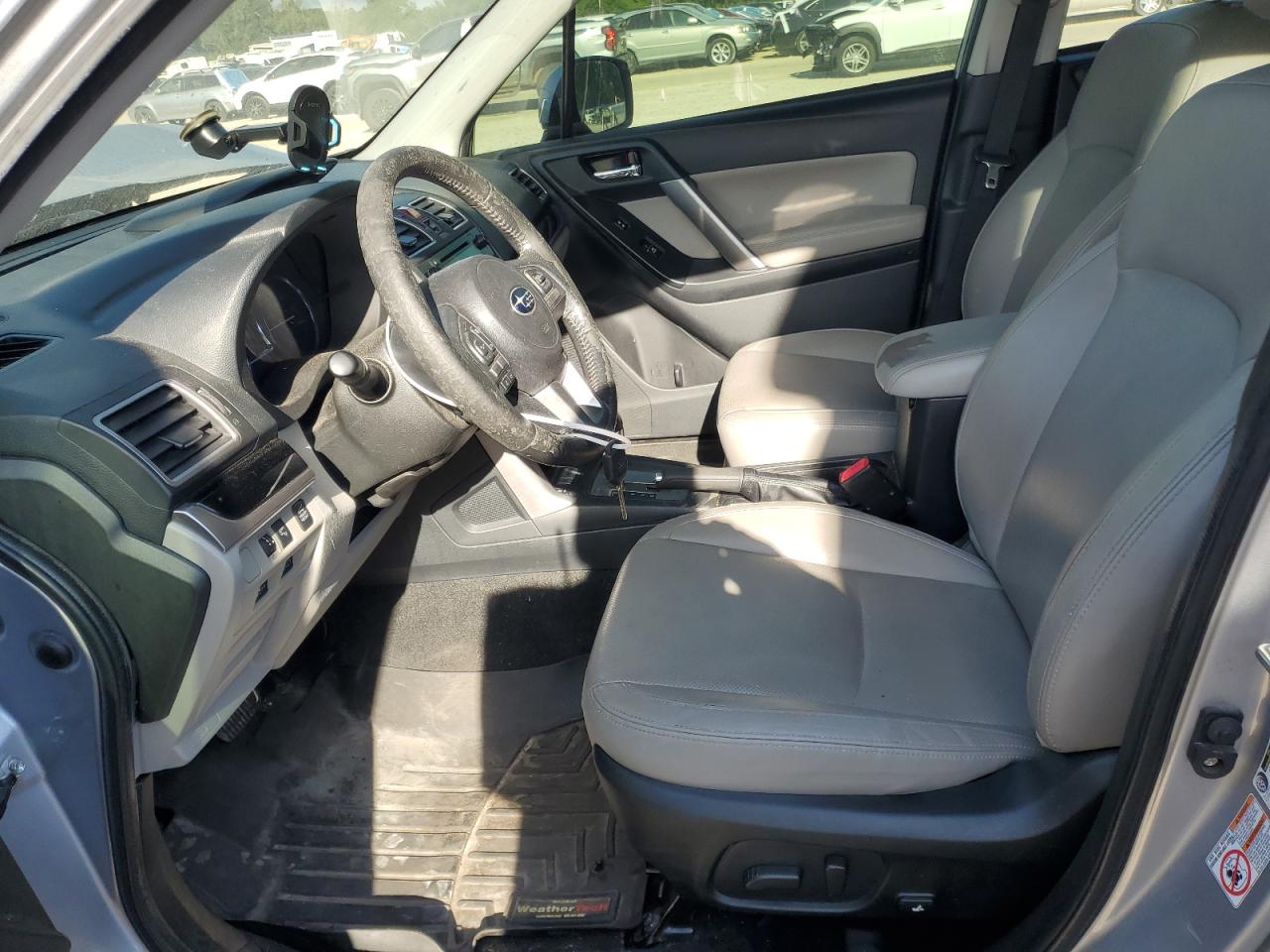 2017 Subaru Forester 2.5I Limited VIN: JF2SJAJCXHH806821 Lot: 64376185