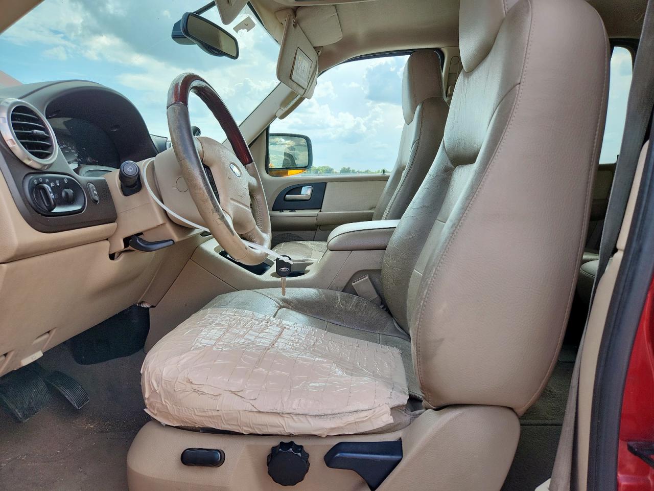 2004 Ford Expedition Eddie Bauer VIN: 1FMPU17L54LA56900 Lot: 63146045