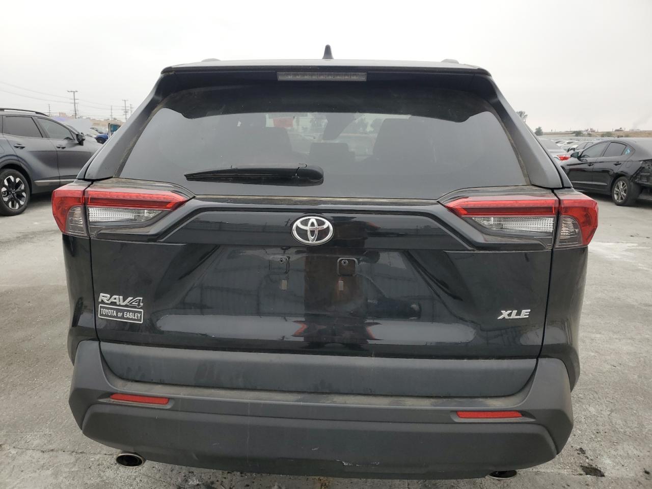 2022 Toyota Rav4 Xle VIN: 2T3W1RFV0NC197464 Lot: 66203925