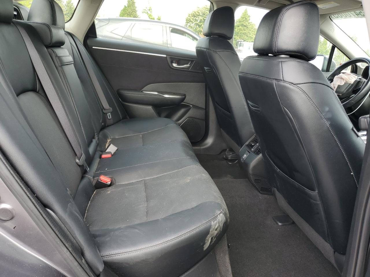 2018 Honda Clarity Touring VIN: JHMZC5F36JC005327 Lot: 65470065