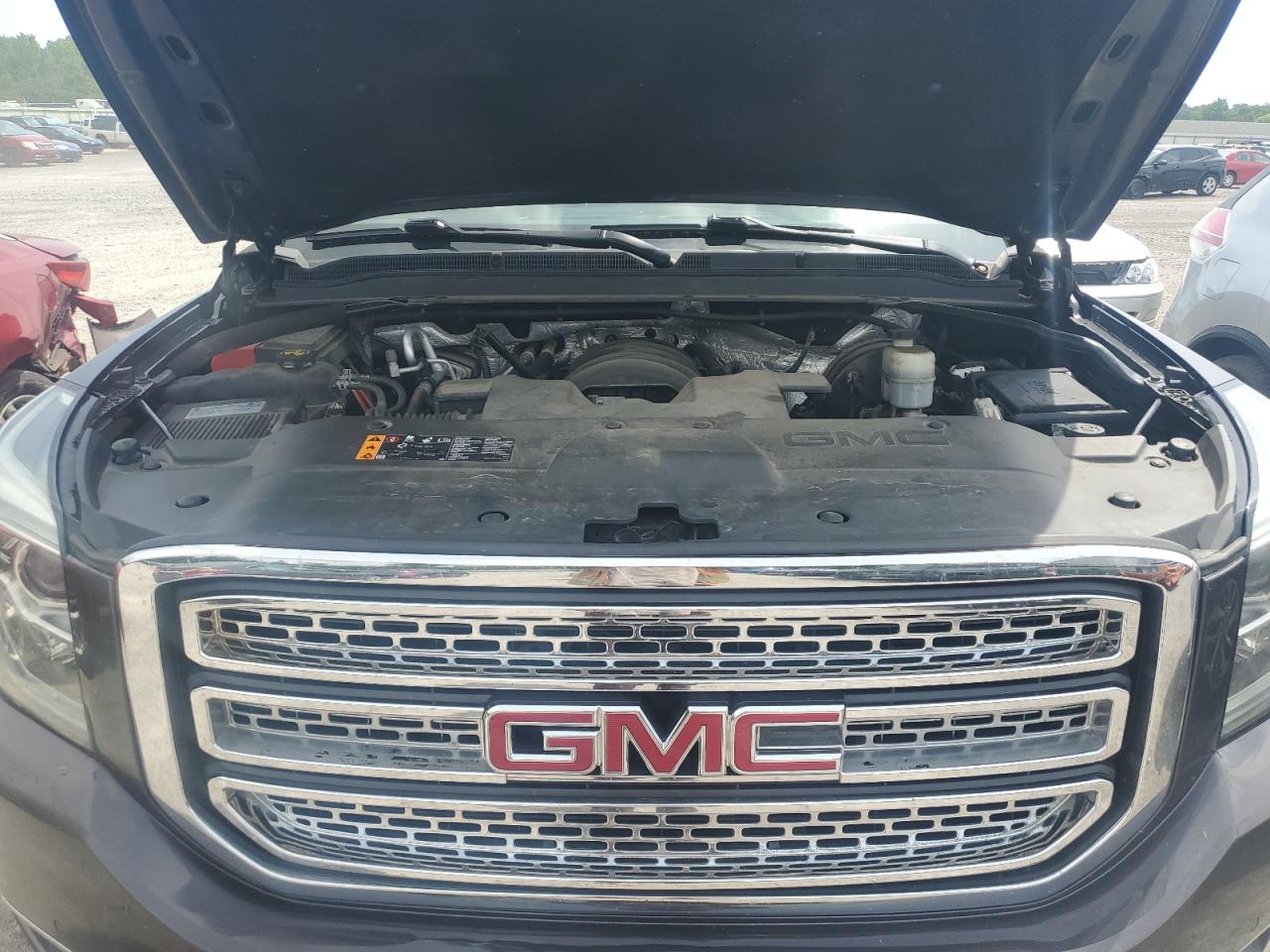 2018 GMC Yukon Sle VIN: 1GKS2AKC3JR207810 Lot: 63606235