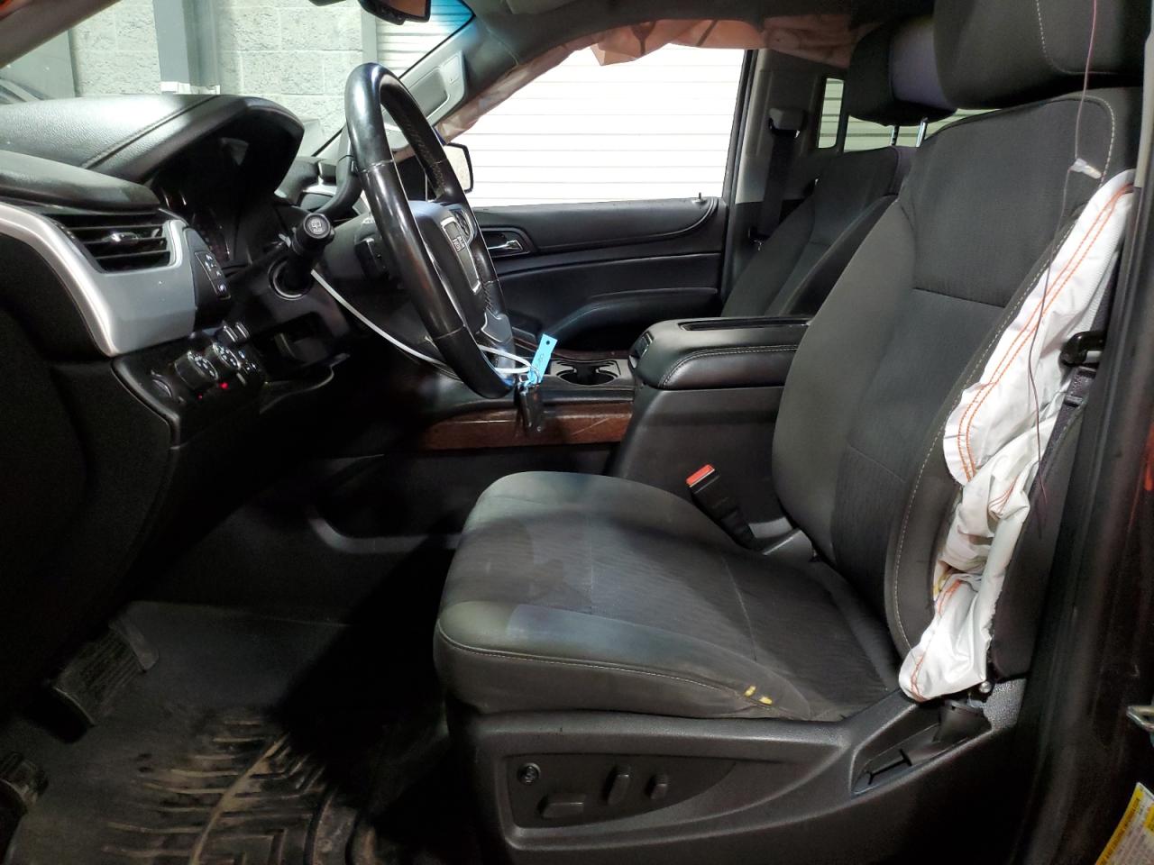 2016 GMC Yukon Xl K1500 Sle VIN: 1GKS2FKC8GR176009 Lot: 66718065