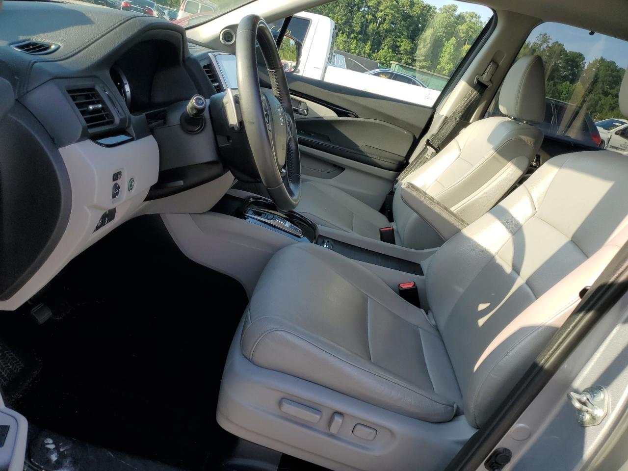 2017 Honda Pilot Touring VIN: 5FNYF6H97HB078832 Lot: 65679675