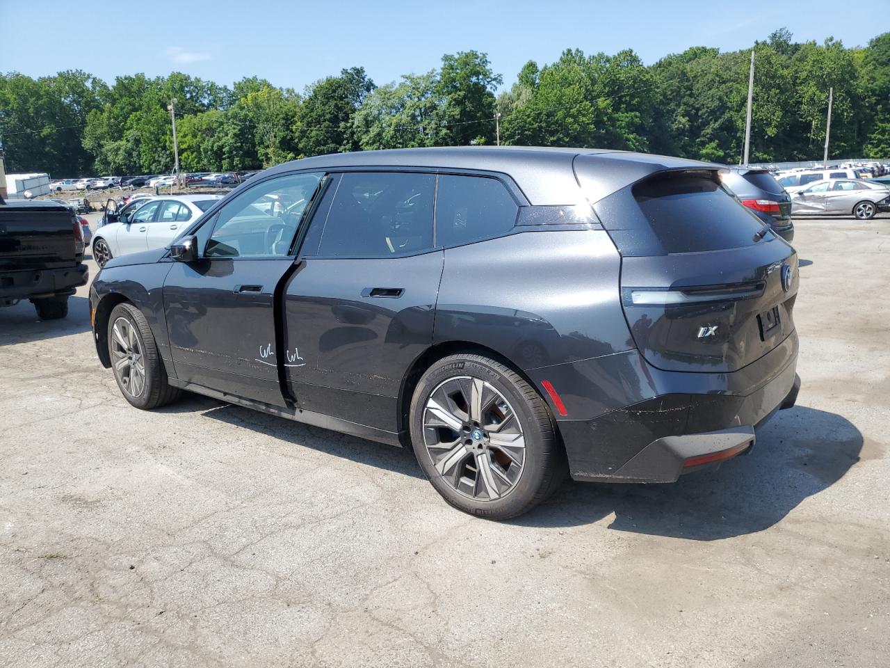 2023 BMW Ix xDrive50 VIN: WB523CF09PCM88006 Lot: 65725445