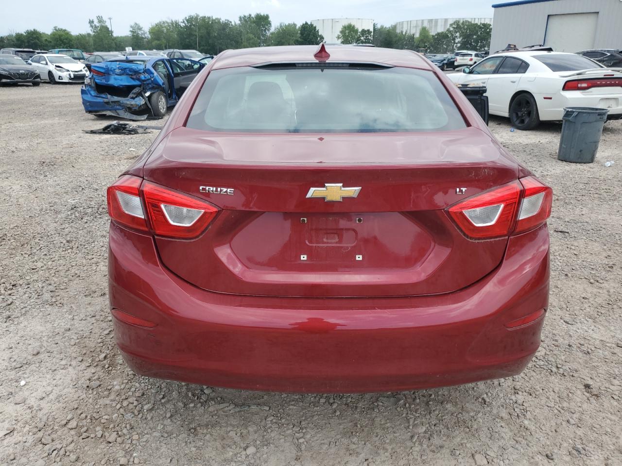 2018 Chevrolet Cruze Lt VIN: 1G1BE5SM5J7137055 Lot: 65122965