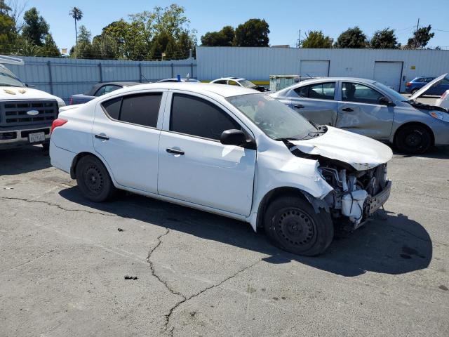 Sedans NISSAN VERSA 2015 White