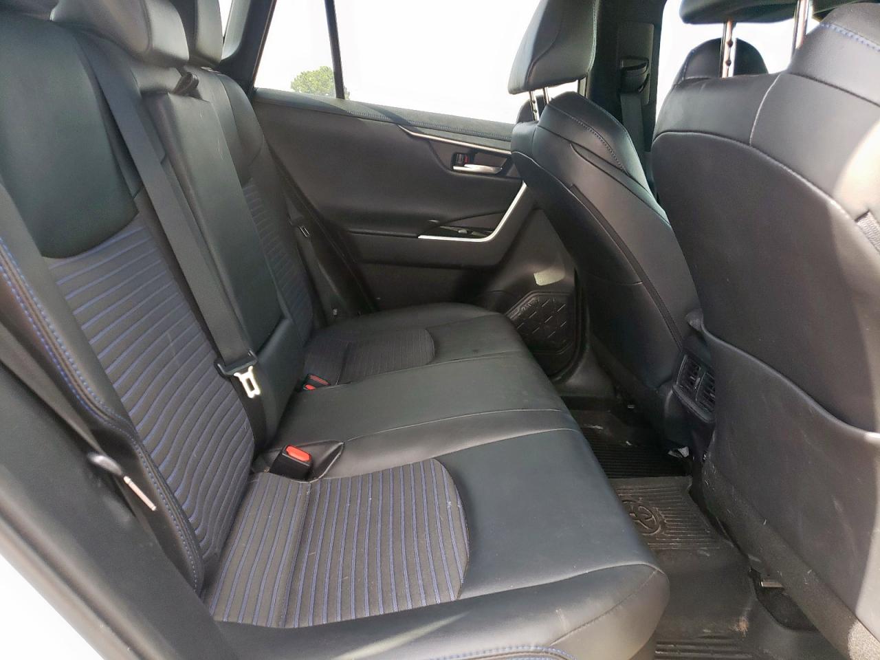 2021 Toyota Rav4 Xse VIN: 2T3E6RFV0MW006832 Lot: 64700305