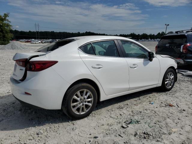 Седаны MAZDA 3 2016 Белы