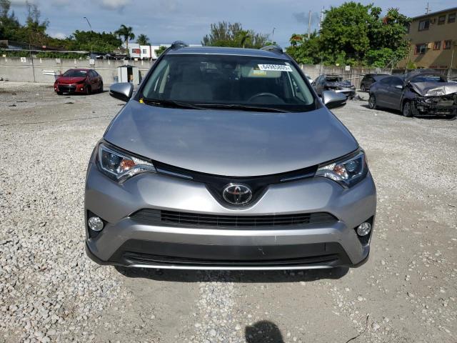  TOYOTA RAV4 2018 Серебристый