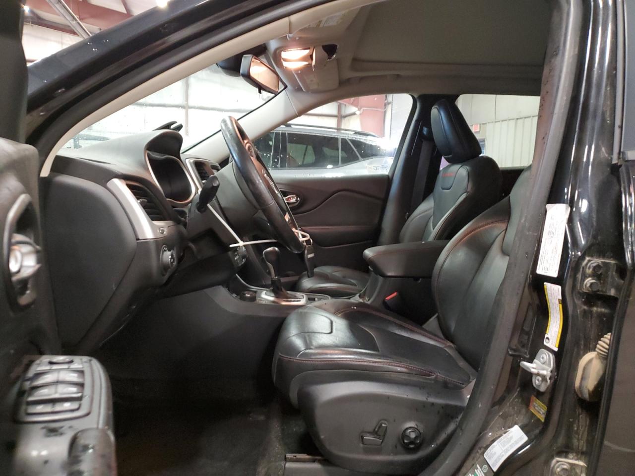 2015 Jeep Cherokee Trailhawk VIN: 1C4PJMBS4FW738584 Lot: 65239425