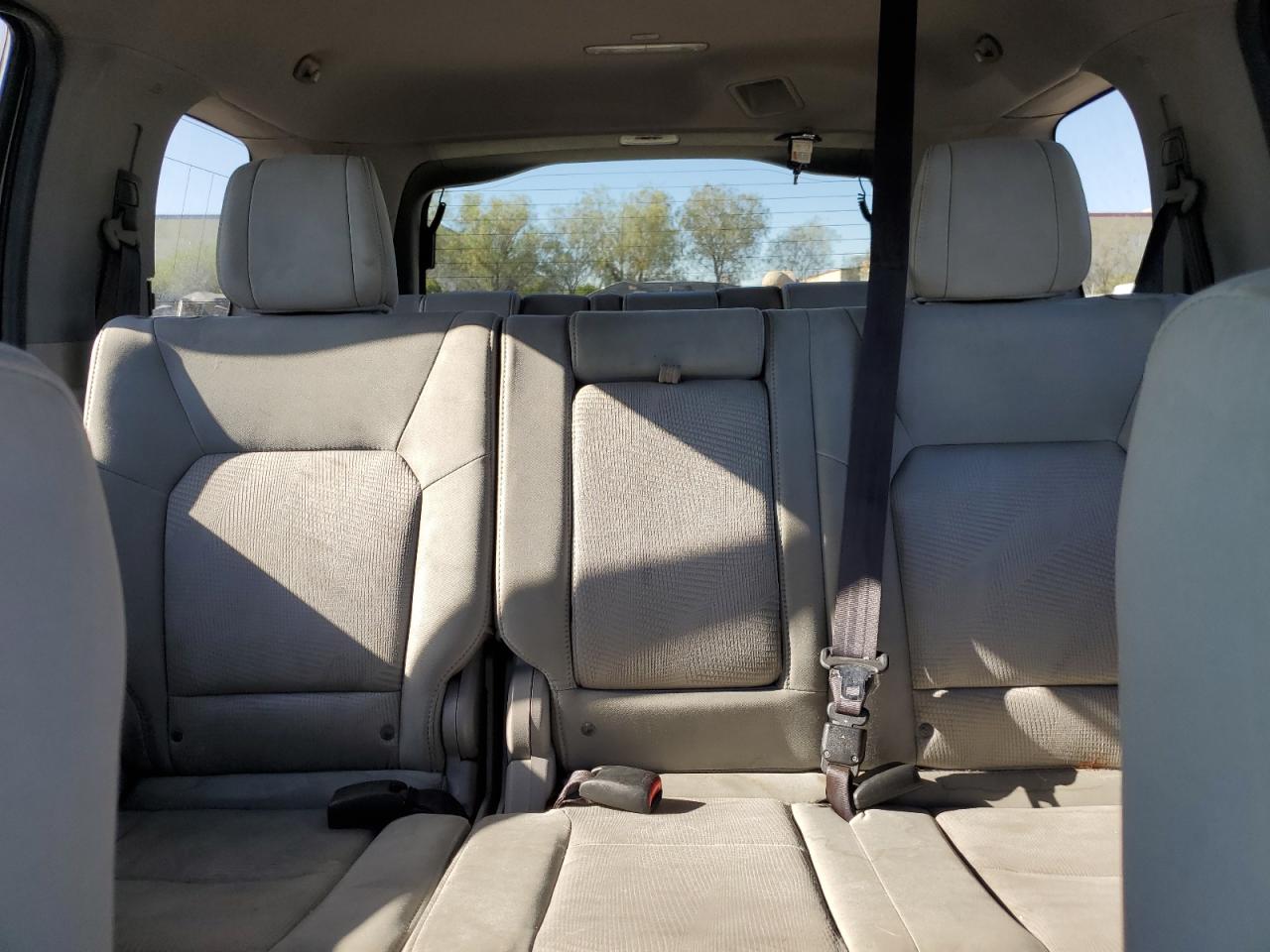 2014 Honda Pilot Lx VIN: 5FNYF3H21EB002731 Lot: 65734565