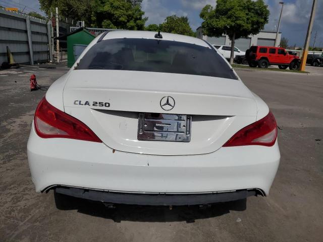  MERCEDES-BENZ CLA-CLASS 2018 Biały