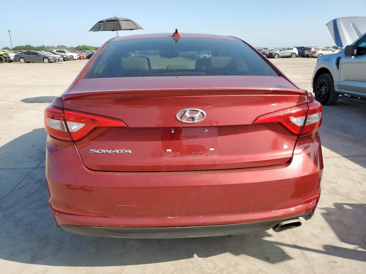 2015 Hyundai Sonata Se VIN: 5NPE24AFXFH243496 Lot: 64565175