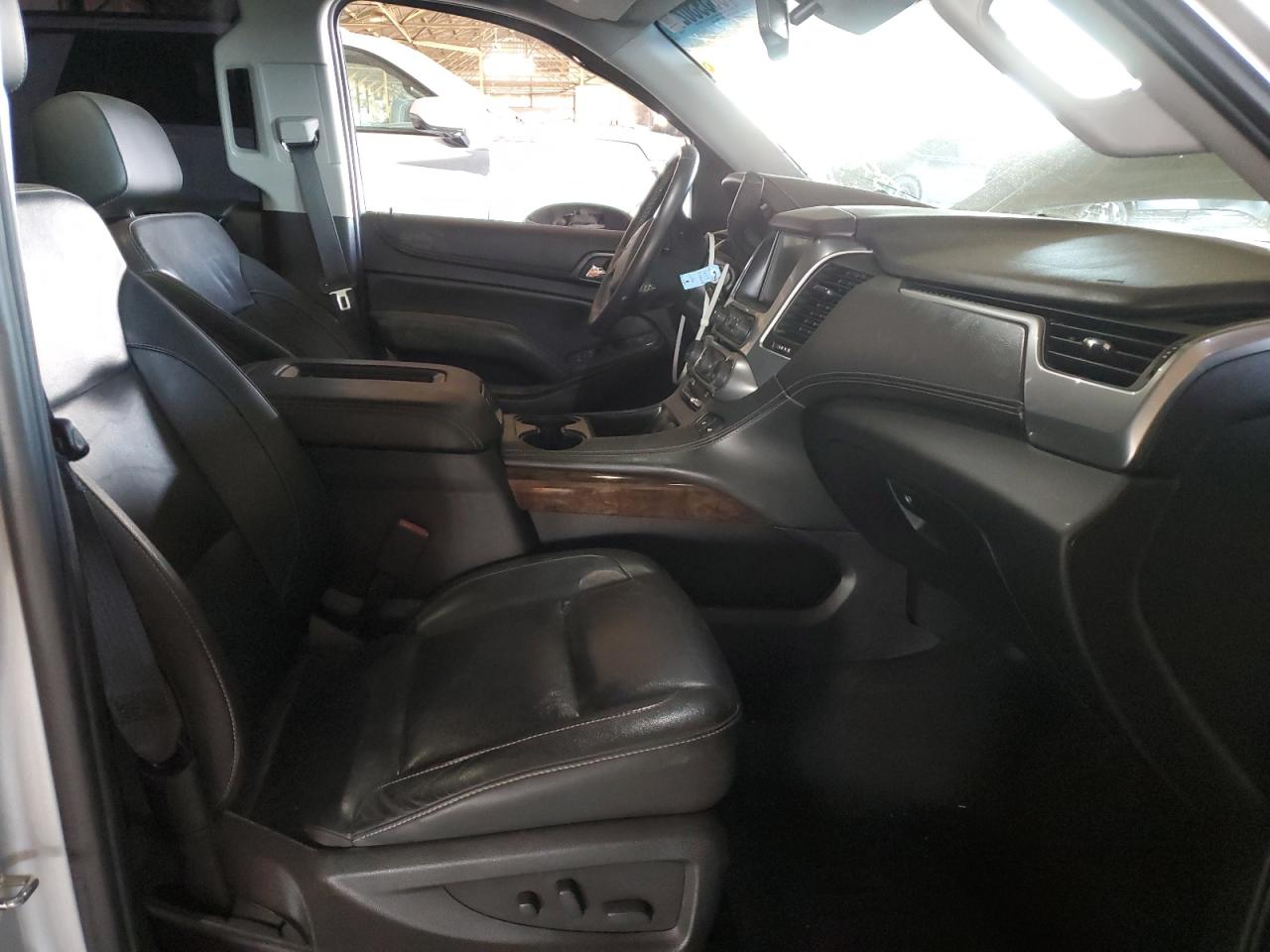 2018 Chevrolet Suburban C1500 Lt VIN: 1GNSCHKC4JR355859 Lot: 65393025