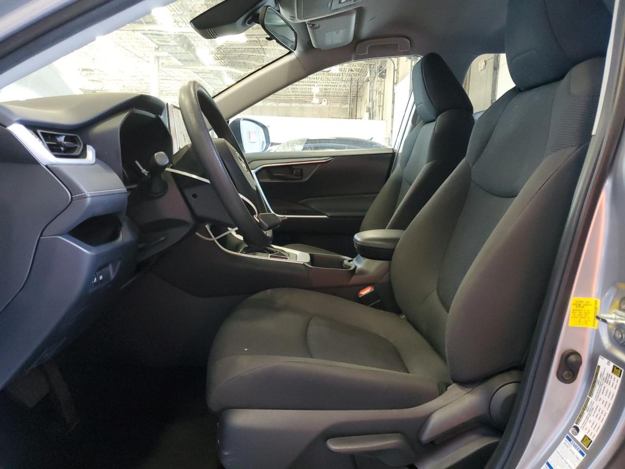 2T3G1RFV2PC331995 2023 Toyota Rav4 Le