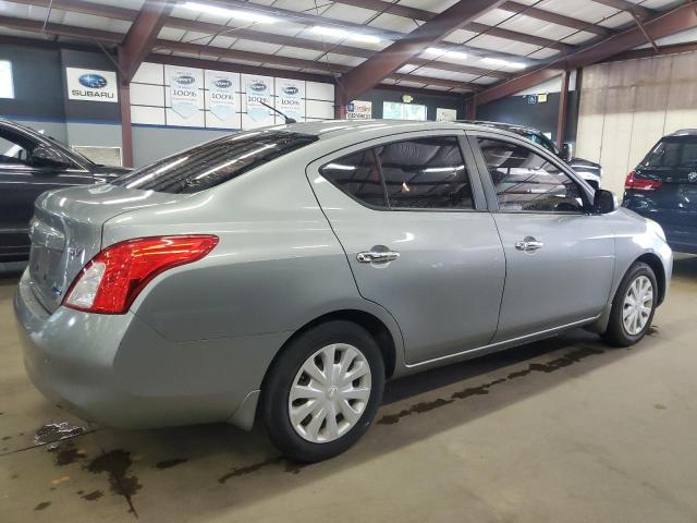 Sedans NISSAN VERSA 2012 Srebrny