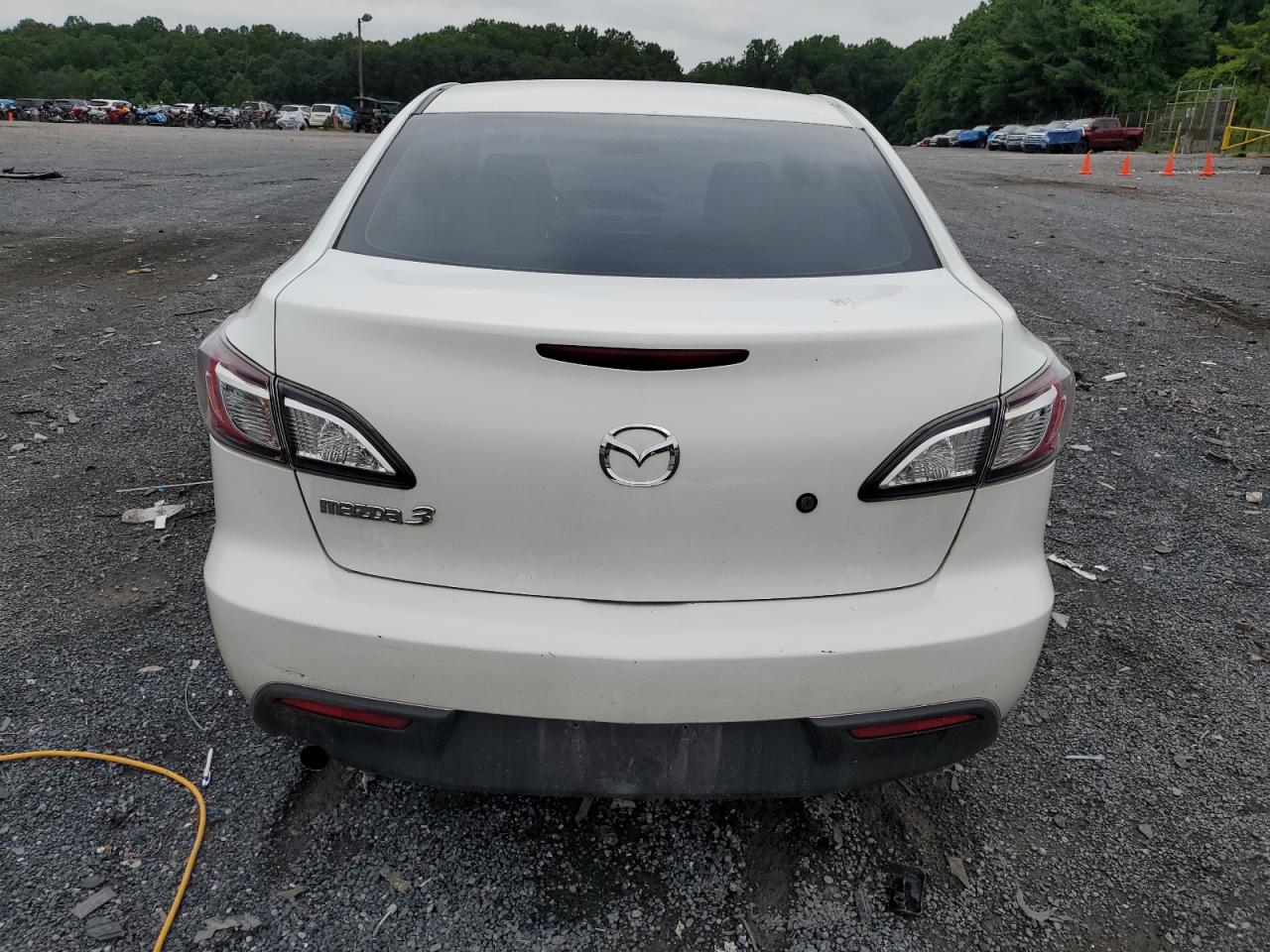 2011 Mazda 3 I VIN: JM1BL1UG6B1498134 Lot: 63767135