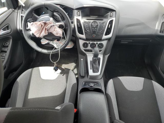 Sedans FORD FOCUS 2014 Biały
