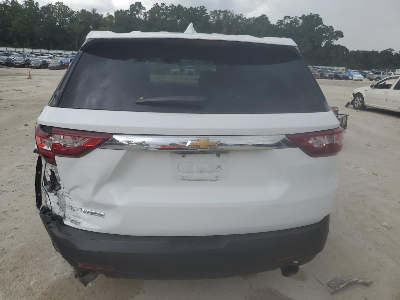 2018 Chevrolet Traverse Ls VIN: 1GNERFKW7JJ217709 Lot: 63332405