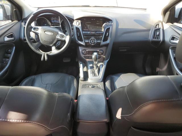 Хэтчбеки FORD FOCUS 2012 Белы