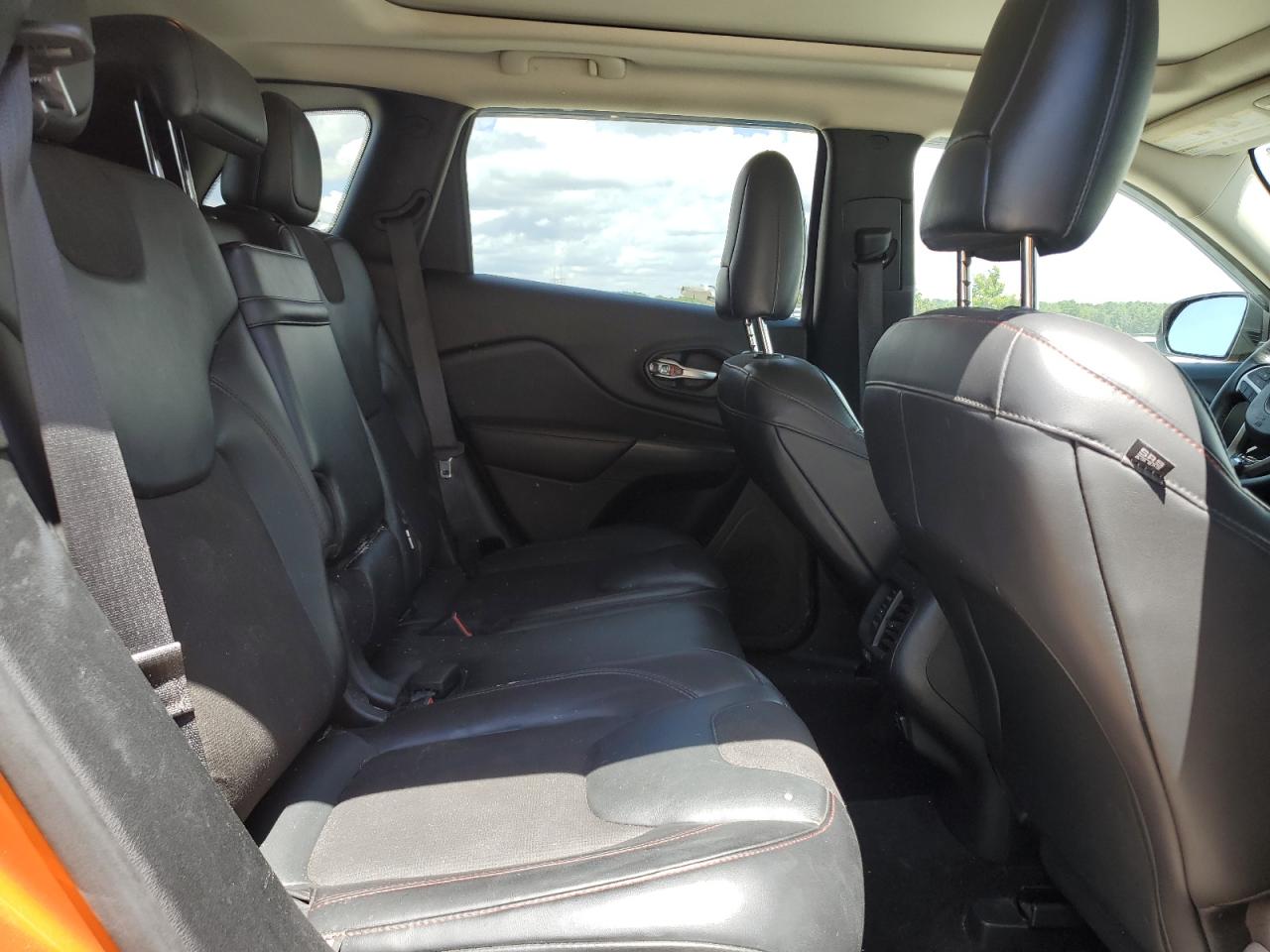 2015 Jeep Cherokee Trailhawk VIN: 1C4PJMBSXFW778068 Lot: 65520635