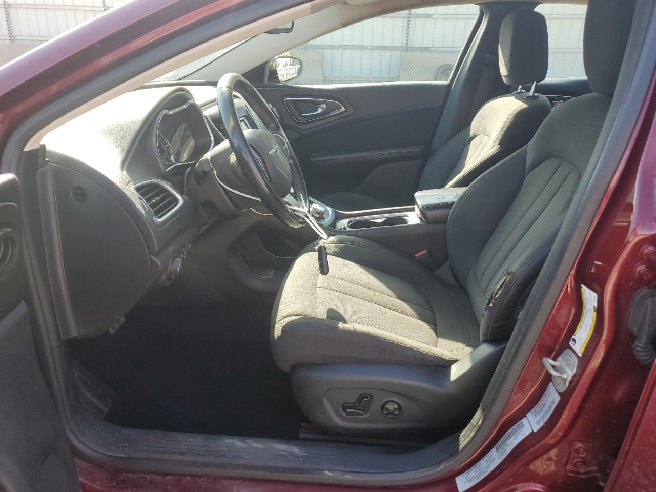 2015 Chrysler 200 Limited VIN: 1C3CCCAB0FN533651 Lot: 64434105