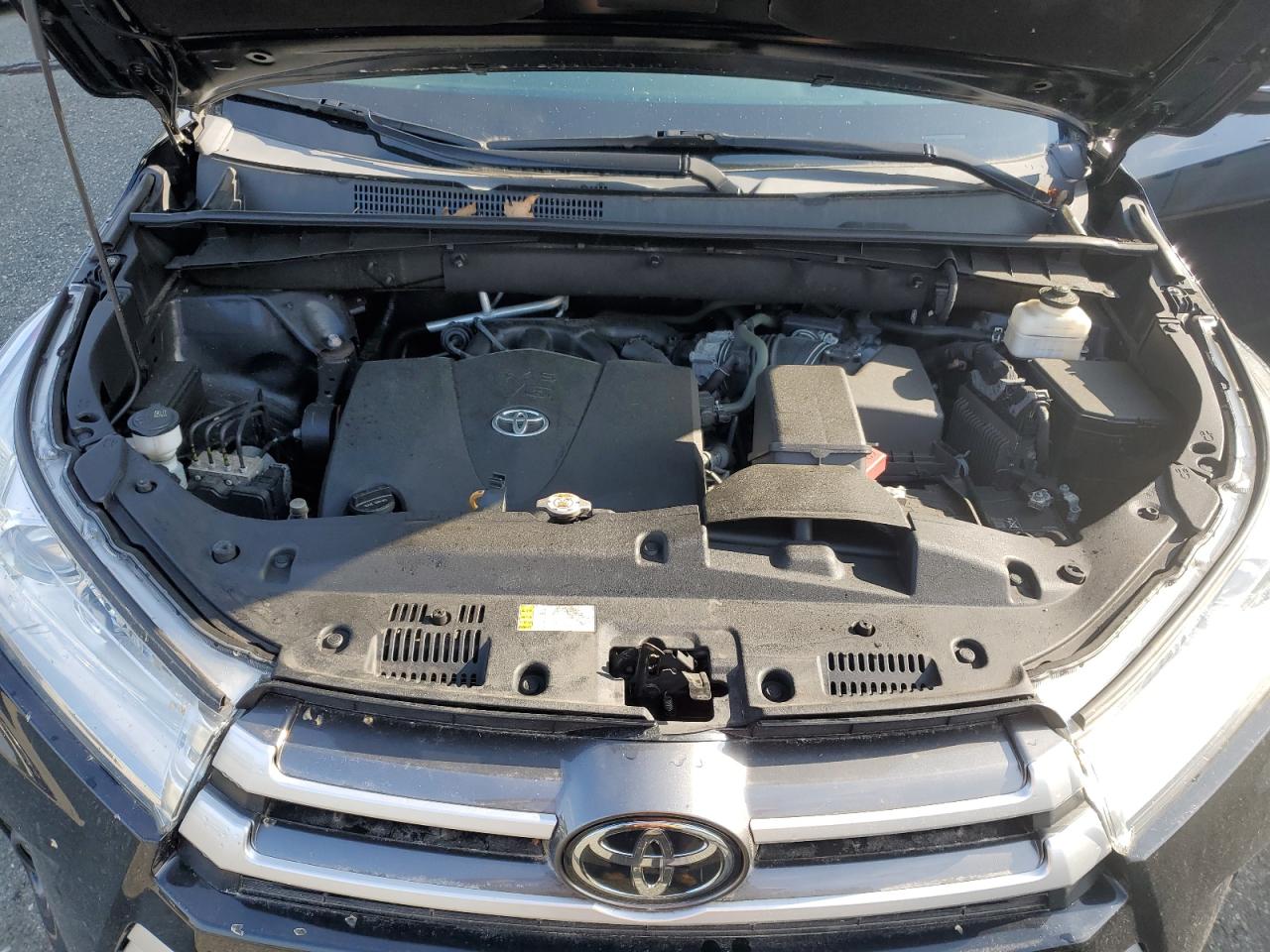 2019 Toyota Highlander Se VIN: 5TDJZRFH7KS729169 Lot: 63264555