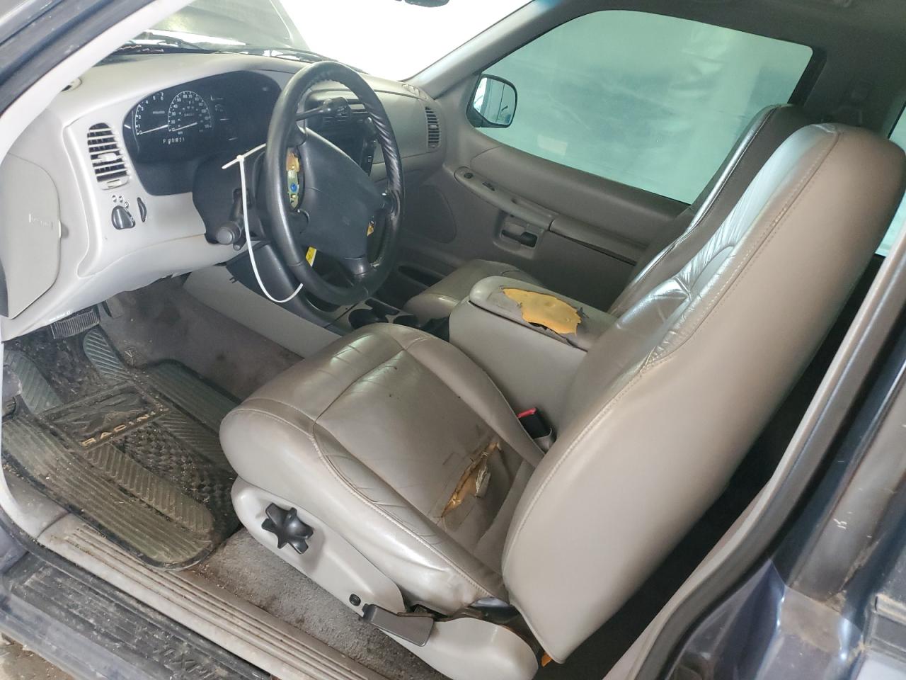 1999 Ford Explorer VIN: 1FMZU24E2XUA14087 Lot: 62971685