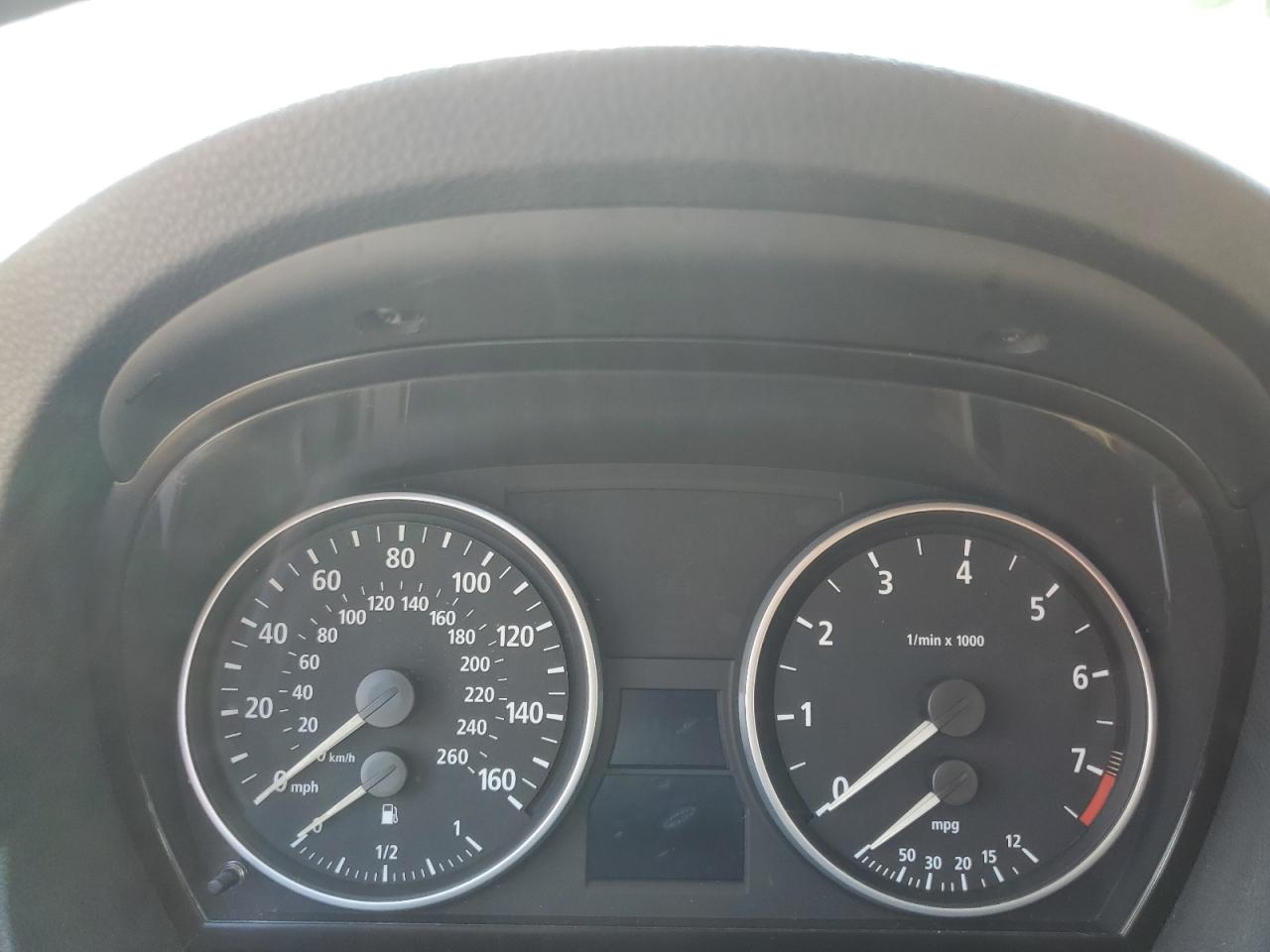 wbaph7g56anm50657 WBAPH7G56ANM50657 2010 BMW 328 I