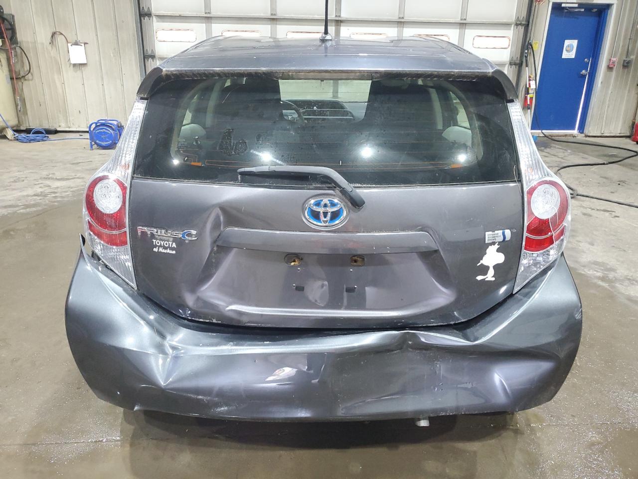 2014 Toyota Prius C VIN: JTDKDTB32E1072258 Lot: 64668255