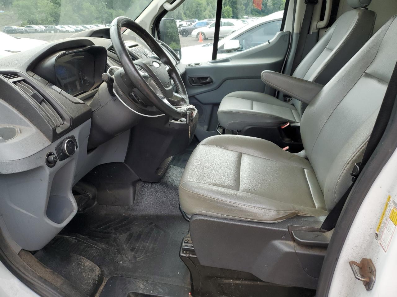 2017 Ford Transit T-250 VIN: 1FTYR1YM4HKA70297 Lot: 65063115
