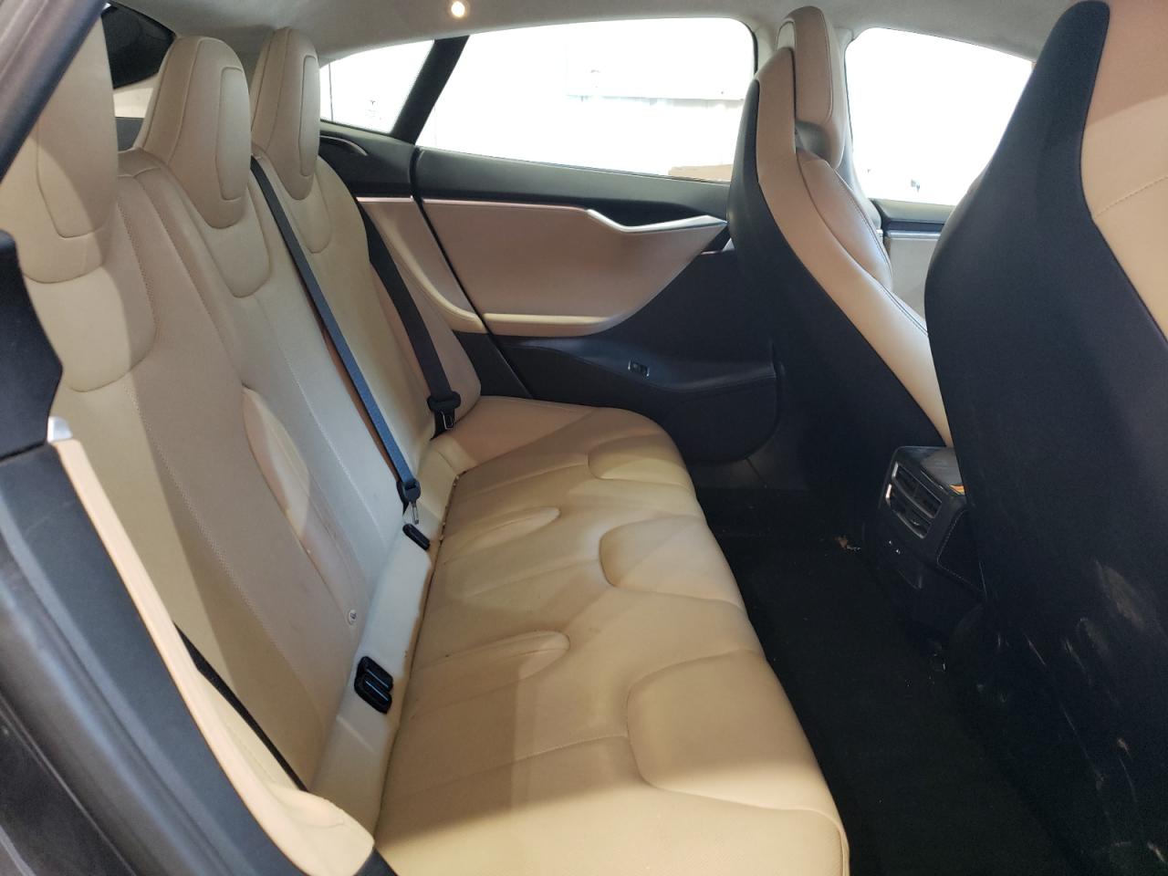 2017 Tesla Model S VIN: 5YJSA1E17HF178773 Lot: 61630165