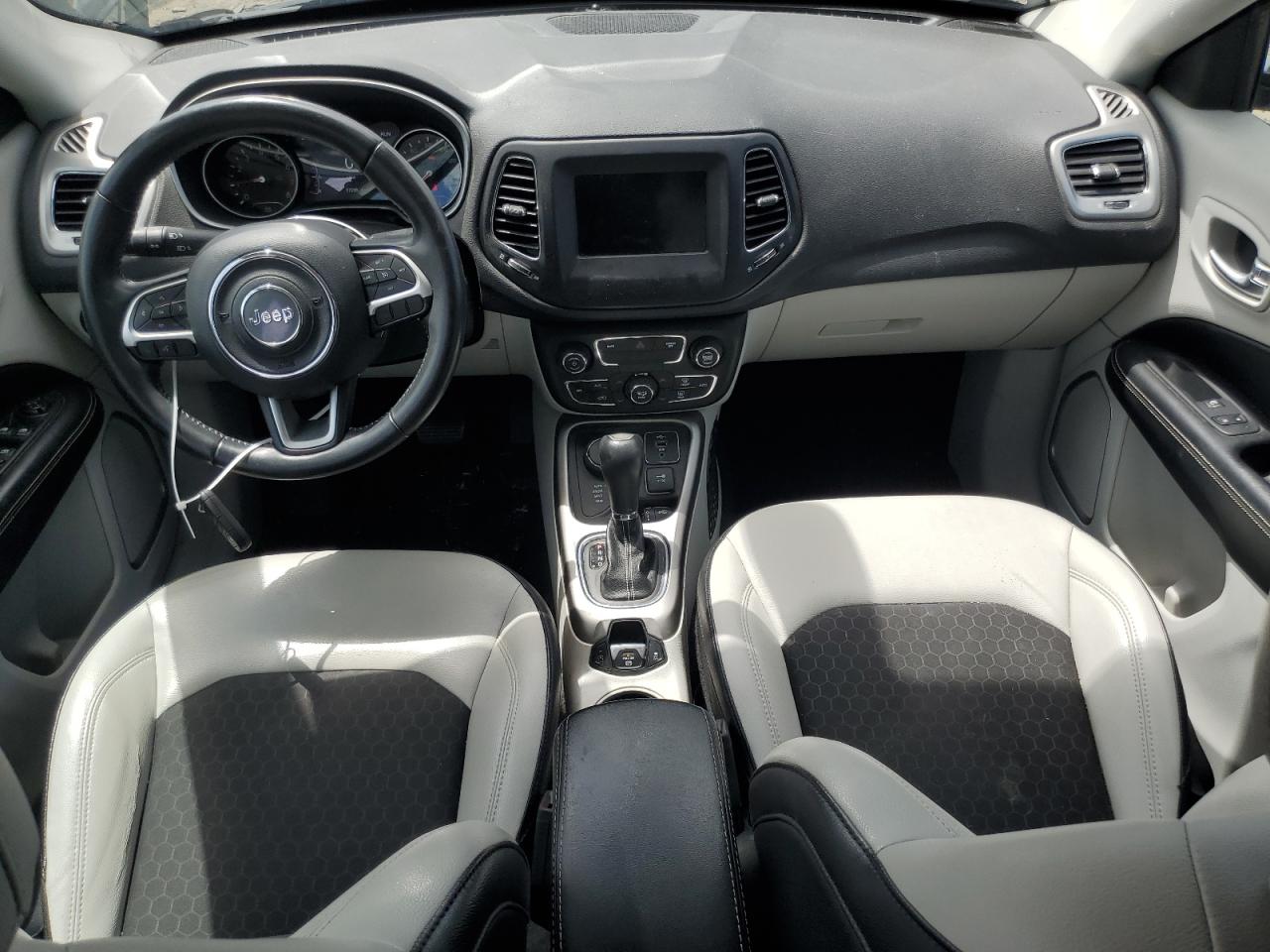 2019 Jeep Compass Latitude VIN: 3C4NJDBBXKT737060 Lot: 64767815