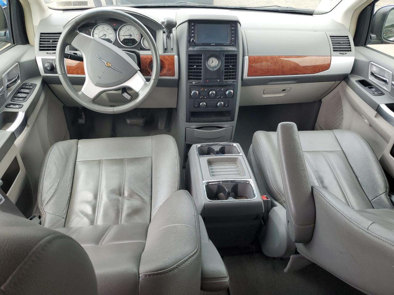 2008 Chrysler Town & Country Touring VIN: 2A8HR54P68R679022 Lot: 64902725