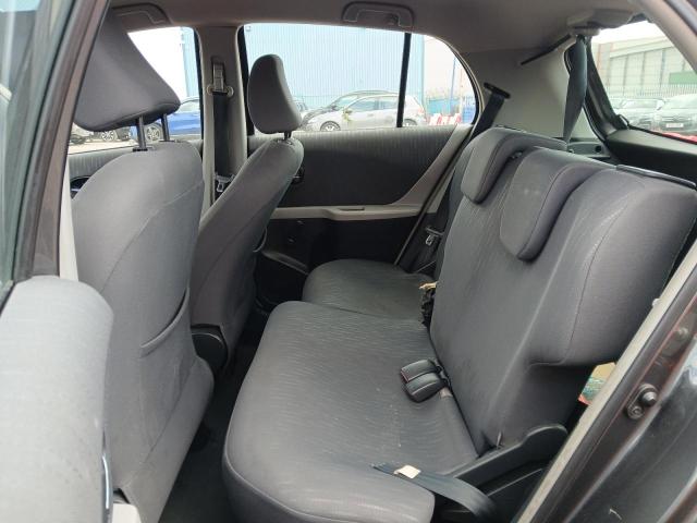 2009 TOYOTA YARIS TR V