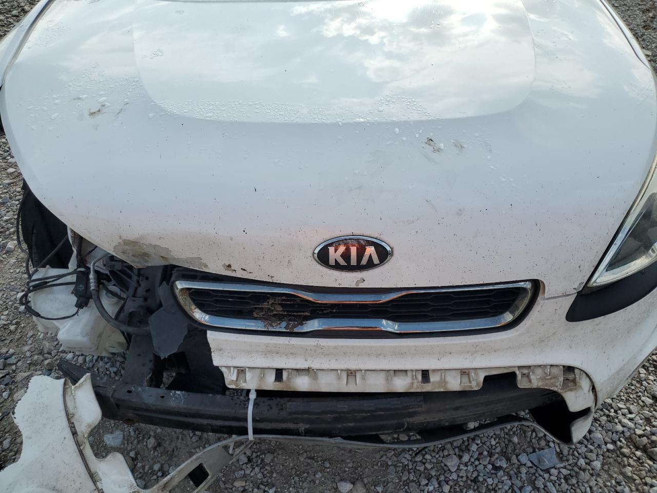 2013 Kia Soul + VIN: KNDJT2A6XD7587105 Lot: 64999505