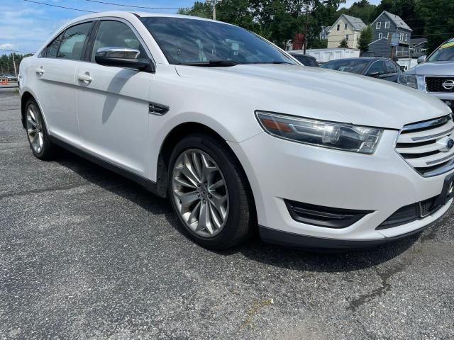 Sedans FORD TAURUS 2015 Biały