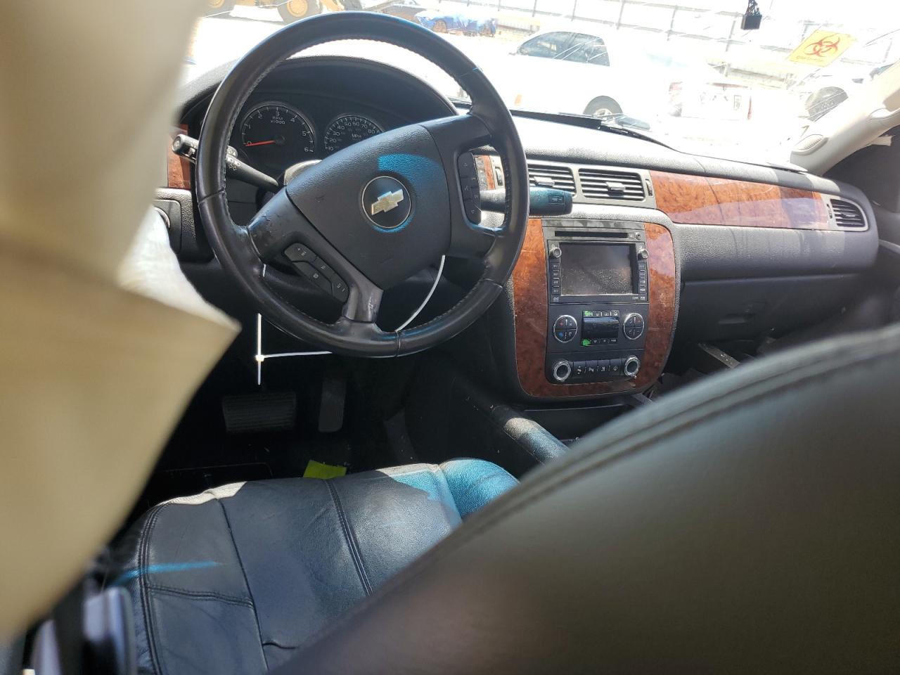 2008 Chevrolet Suburban K1500 Ls VIN: 1GNFK163X8J235790 Lot: 63465675